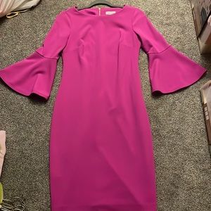 Calvin Klein pink work dress with good zipper and belle sleeves. Size 6